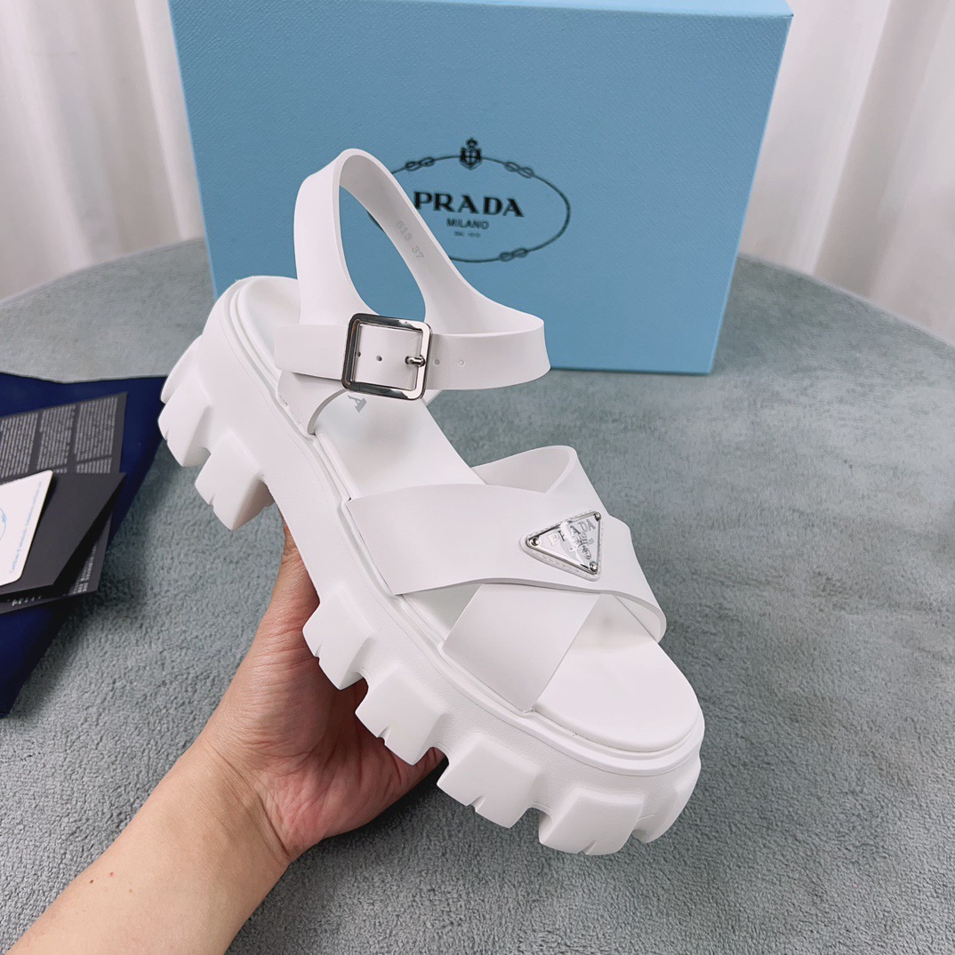 Women Top Quality P*rada shoes