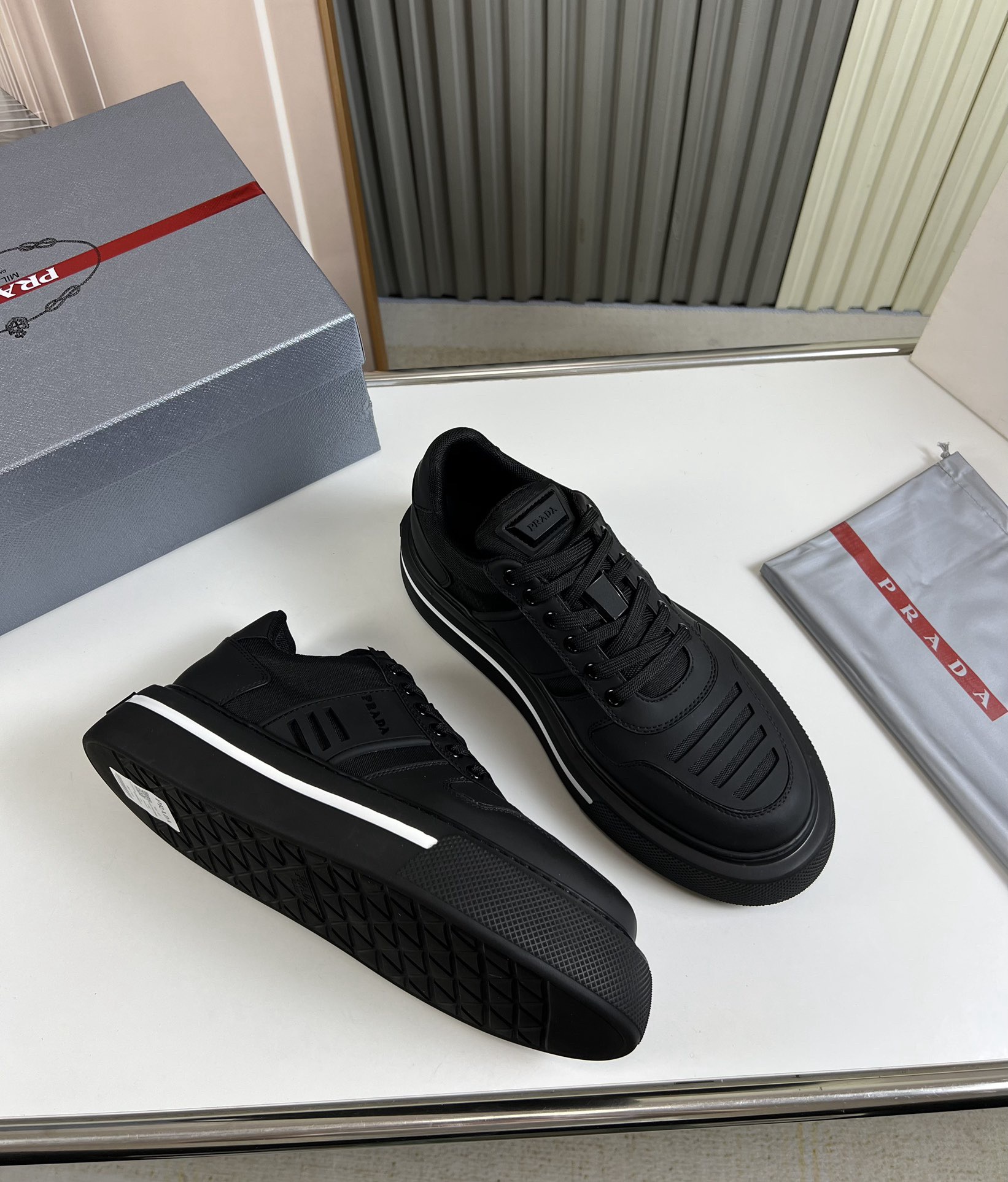 Women Men Top Quality P*rada shoes