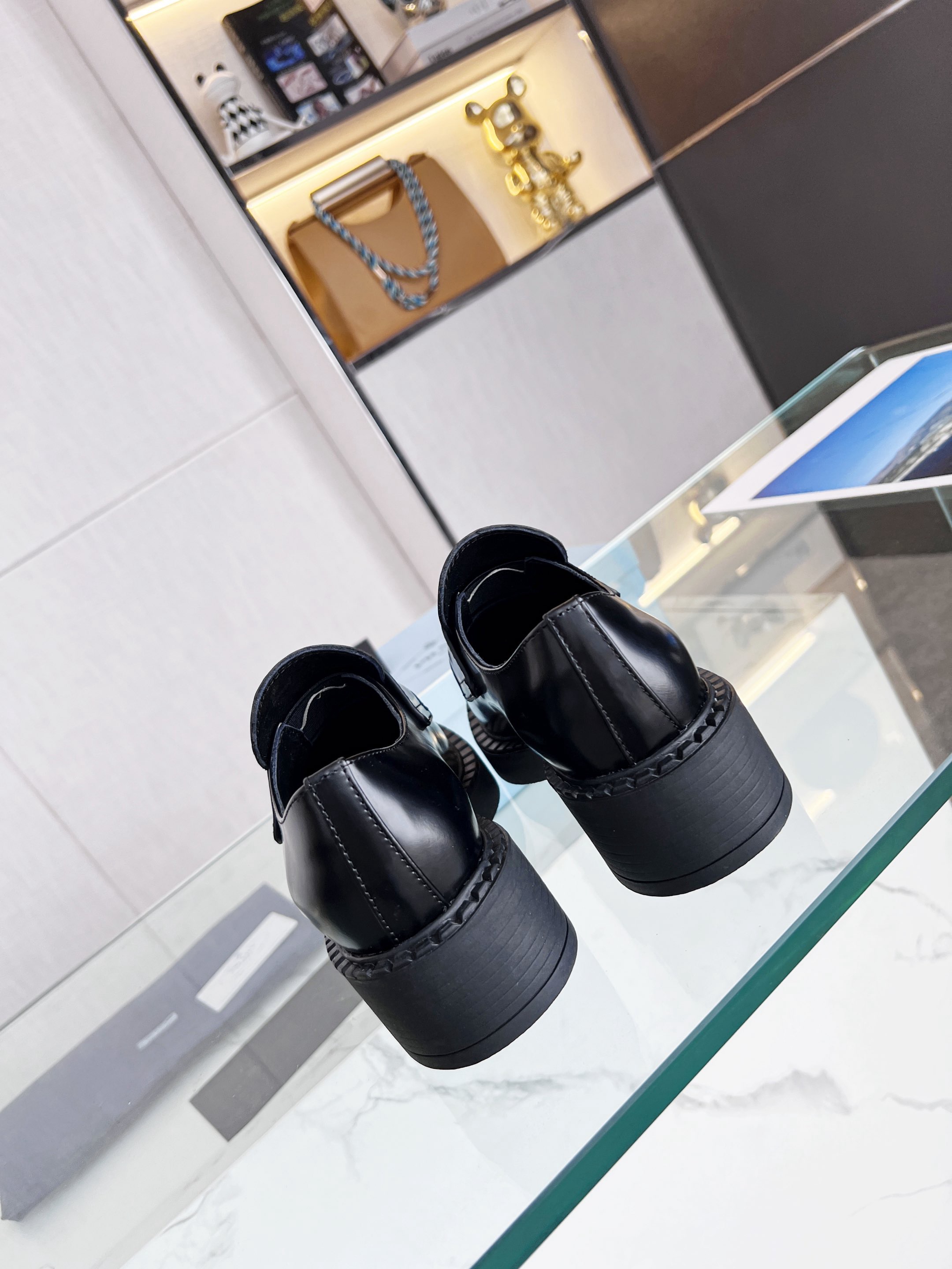 Women Men Top Quality P*rada shoes