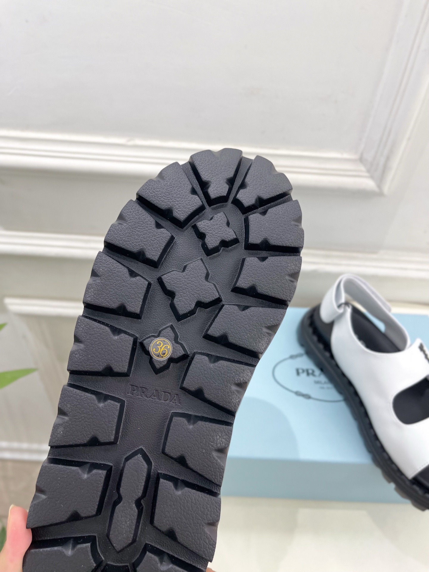 Women Men Top Quality P*rada shoes