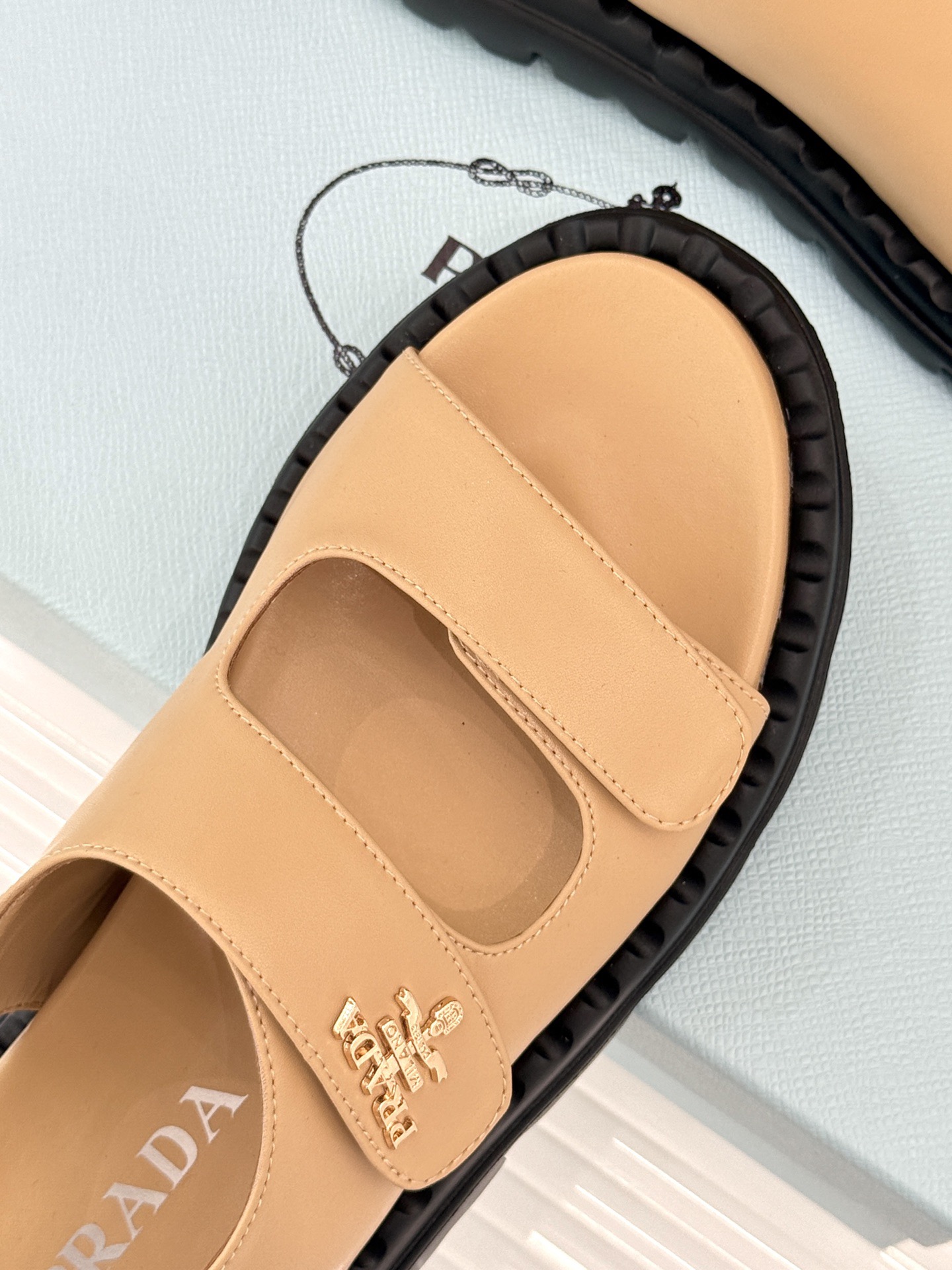 Women Men Top Quality P*rada shoes