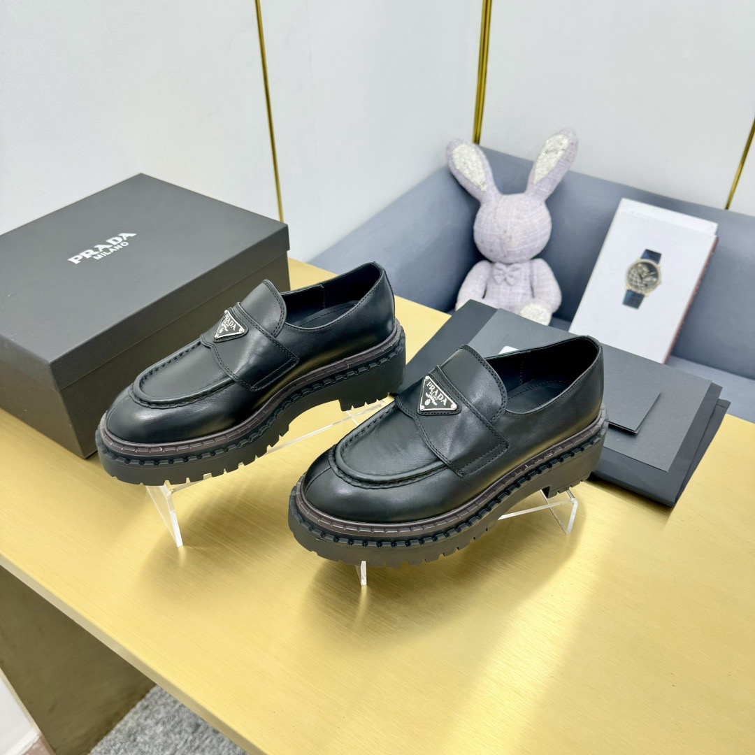 Women Men Top Quality P*rada shoes