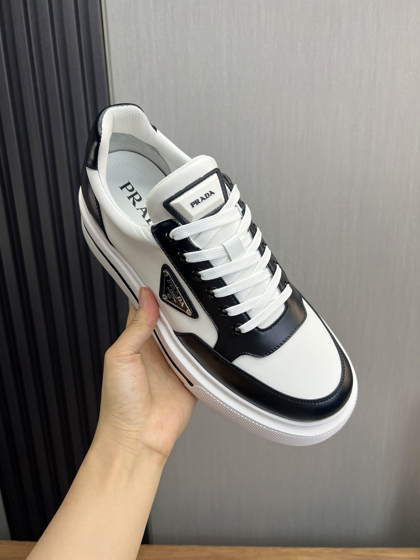 Women Men Top Quality P*rada shoes