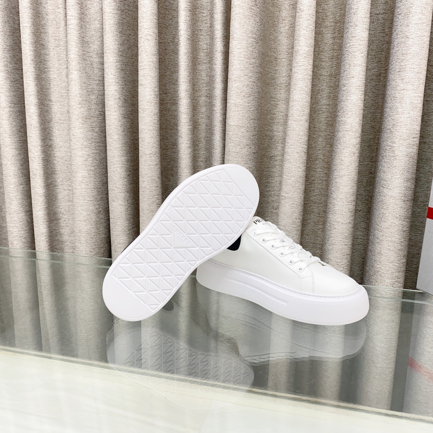 Women Men Top Quality P*rada shoes