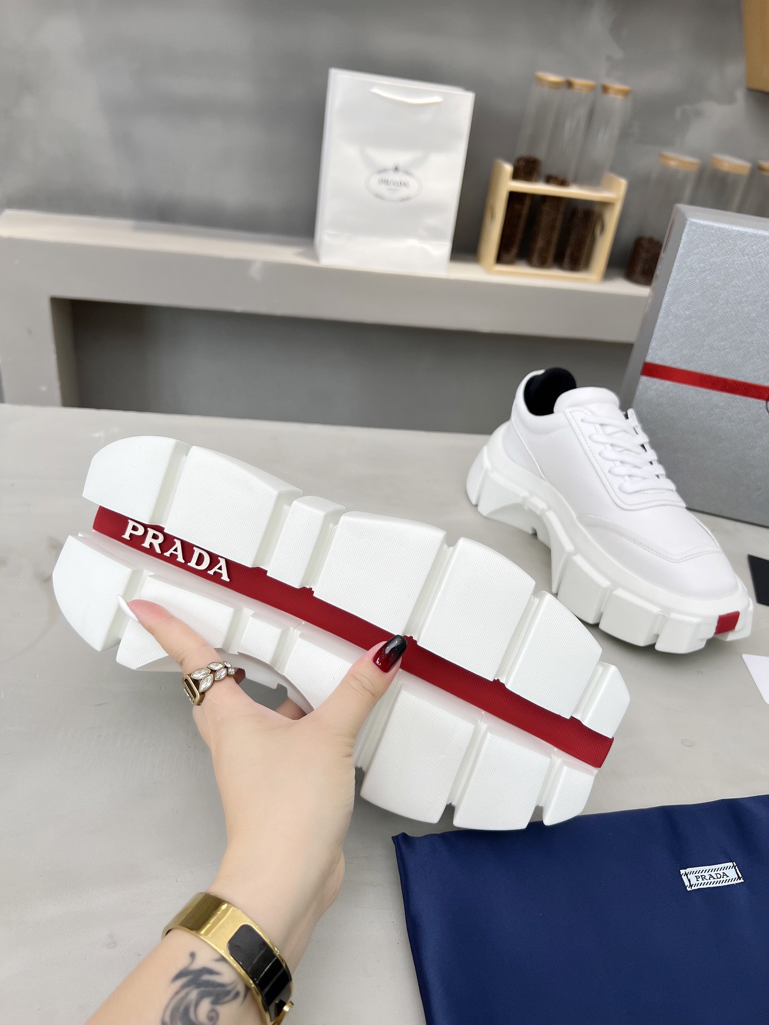 Women Men Top Quality P*rada shoes