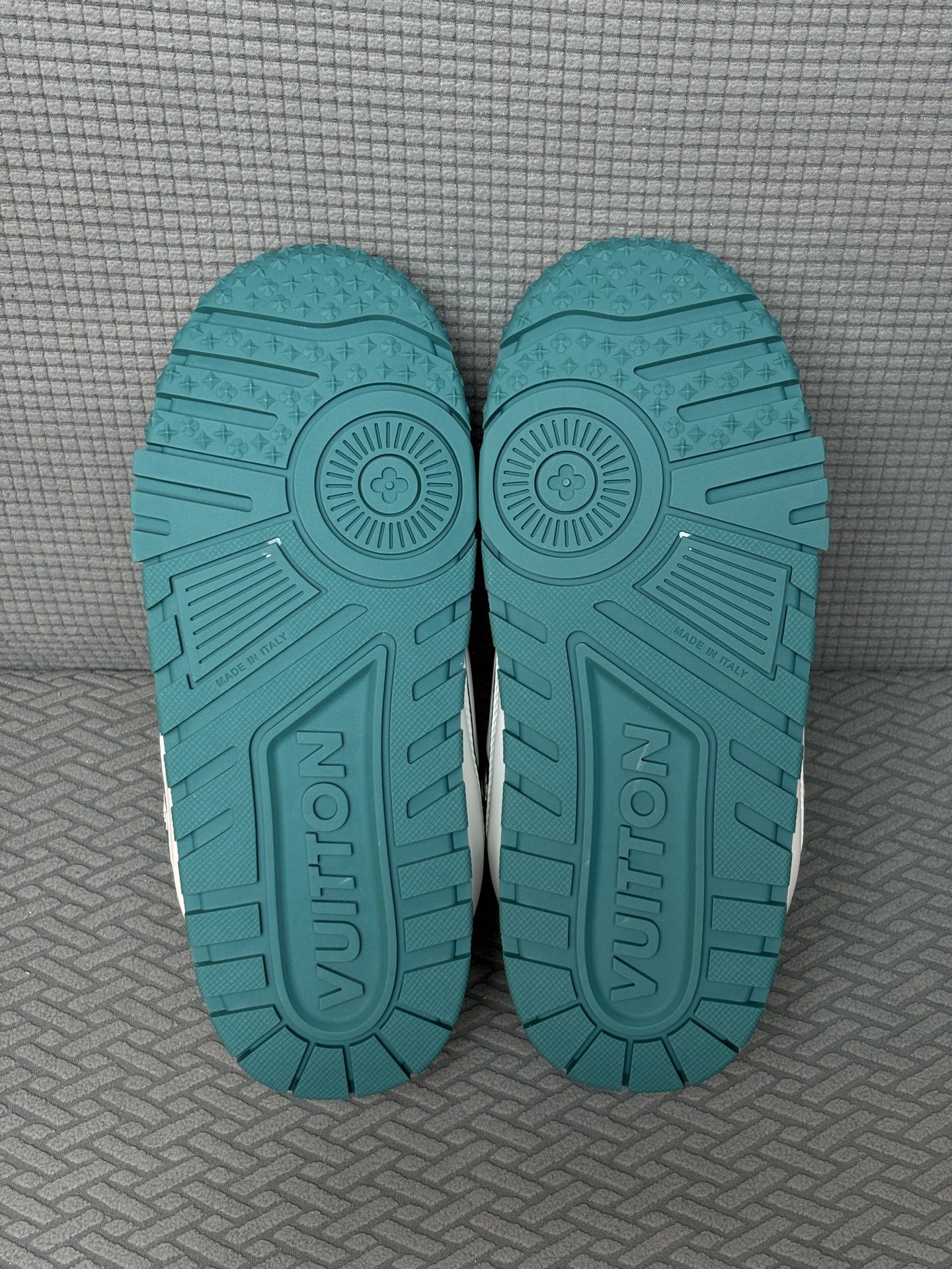 Men Women L*ouis V*uitton Top Sneaker L*V Trainer